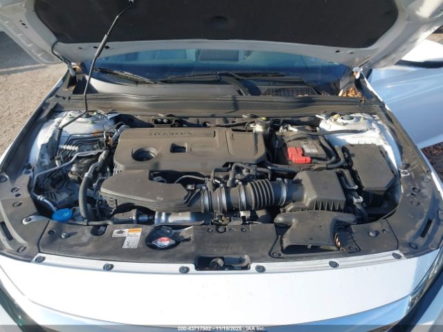 Honda Accord Touring Image 7