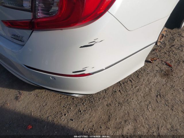 Honda Accord Touring Image 18