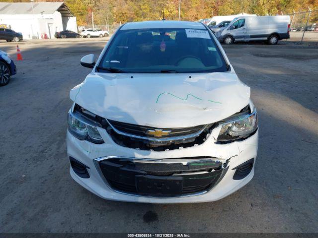 Chevrolet Sonic Ls Auto Image 15