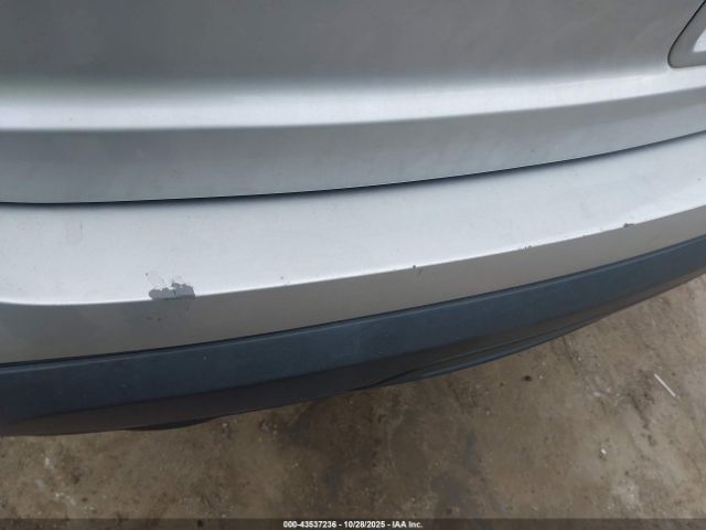 Ford Explorer Image 16