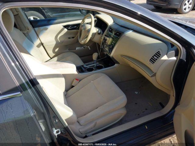 Nissan Altima 2.5 Sv Image 5