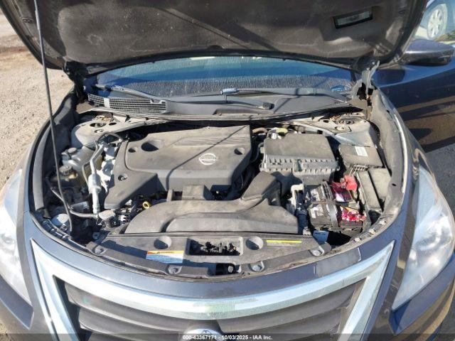 Nissan Altima 2.5 Sv Image 9