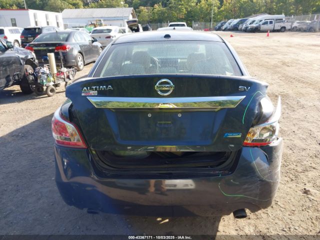Nissan Altima 2.5 Sv Image 12