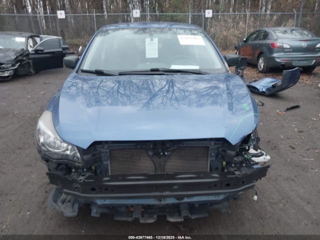 Subaru Impreza 2.0i Image 11