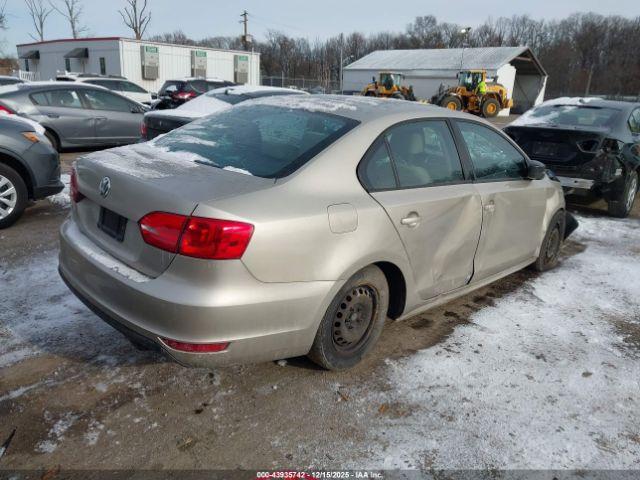 Volkswagen Jetta 2.0l S Image 3