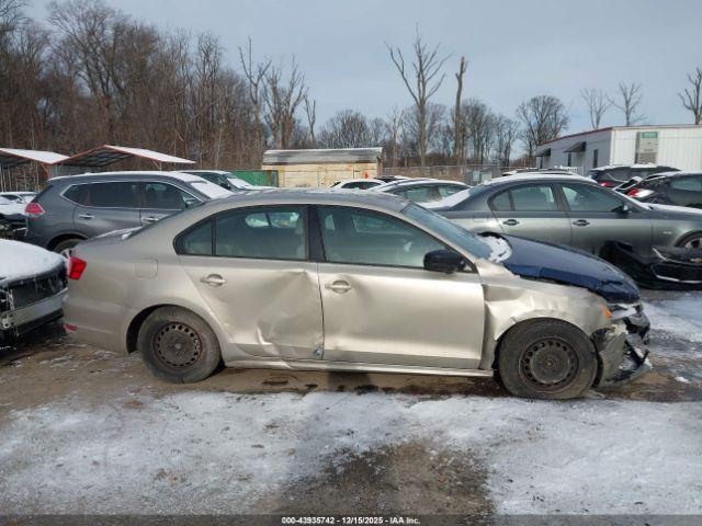 Volkswagen Jetta 2.0l S Image 13