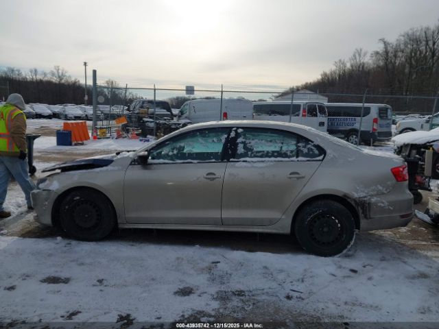 Volkswagen Jetta 2.0l S Image 14