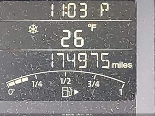 Volkswagen Jetta 2.0l S Image 2