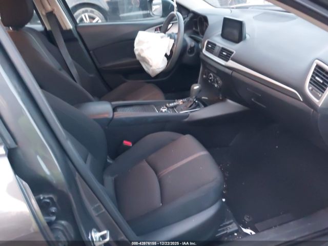 Mazda Mazda3 Sport Image 3