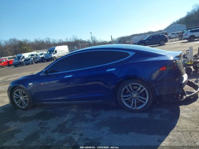Tesla Model S Image 15