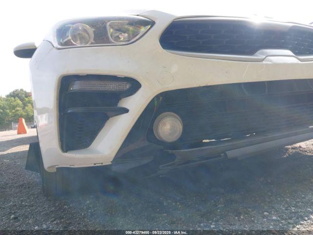 Kia Forte Lxs Image 9