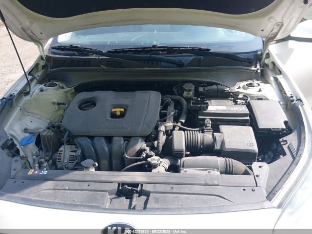 Kia Forte Lxs Image 16