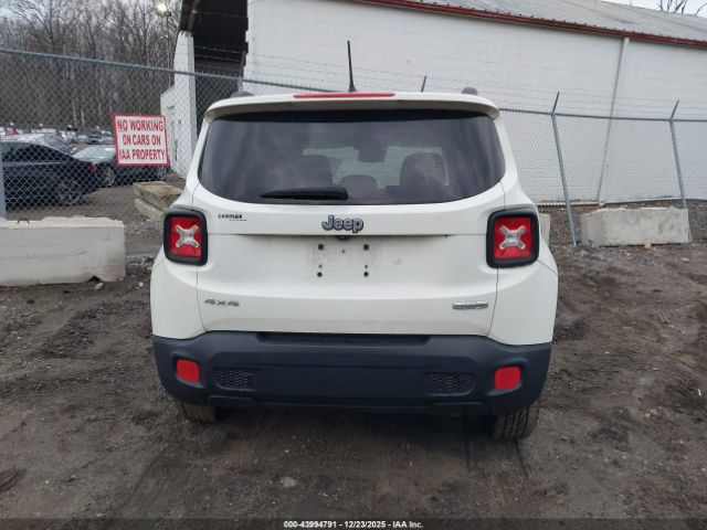 Jeep Renegade Latitude 4x4 Image 4