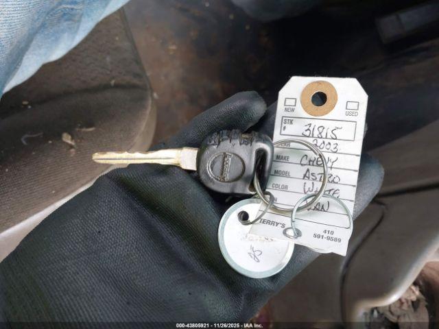 Chevrolet Astro Image 7