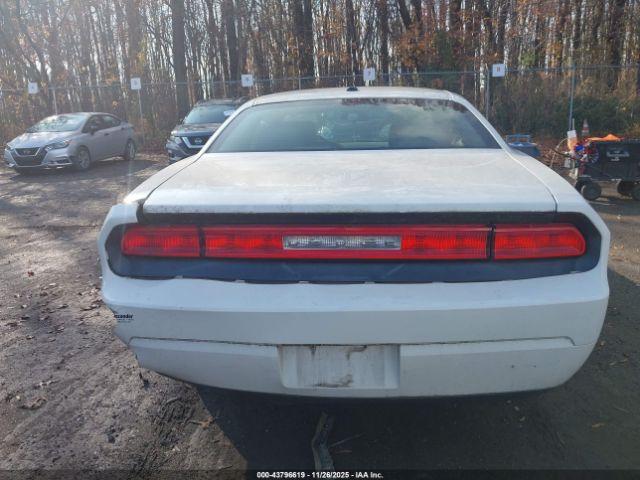 Dodge Challenger Se Image 5