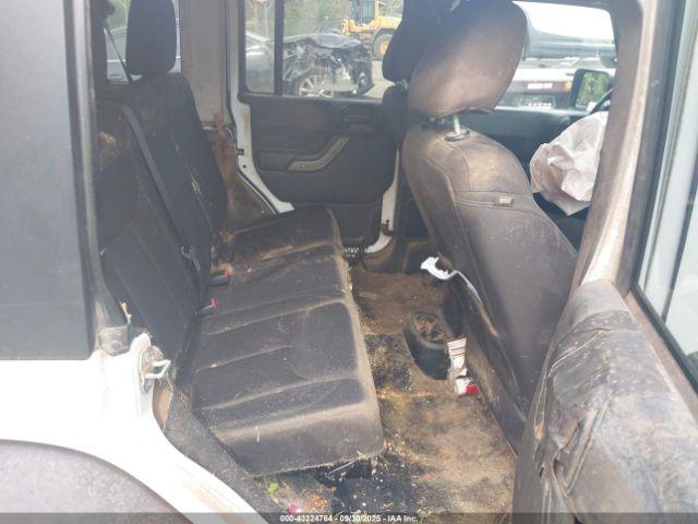 Jeep Wrangler Sport 4x4 Image 2