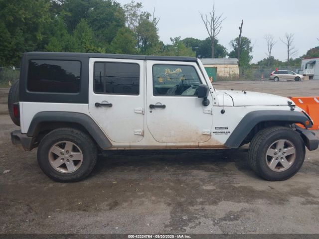 Jeep Wrangler Sport 4x4 Image 11