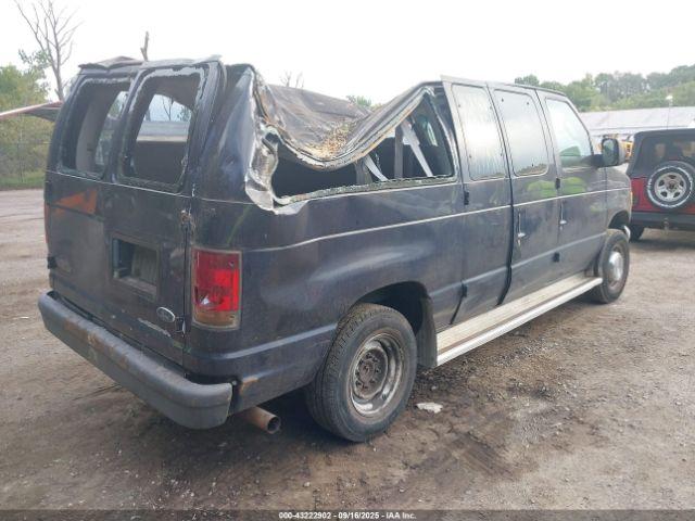 Ford E-350 Image 6