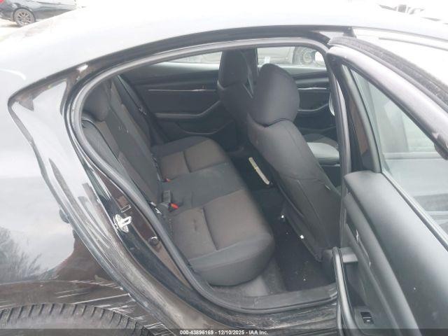 Mazda Mazda3 2.0 Image 17