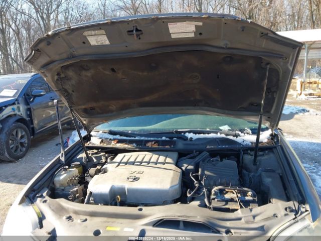 Toyota Avalon Touring Image 4