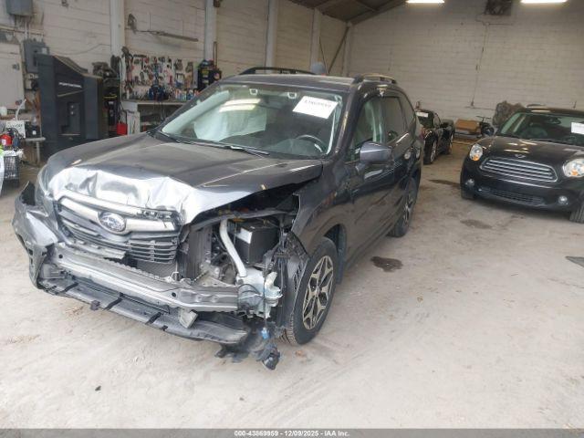 Subaru Forester Premium Image 2