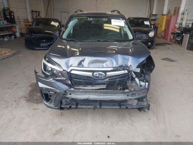 Subaru Forester Premium Image 4