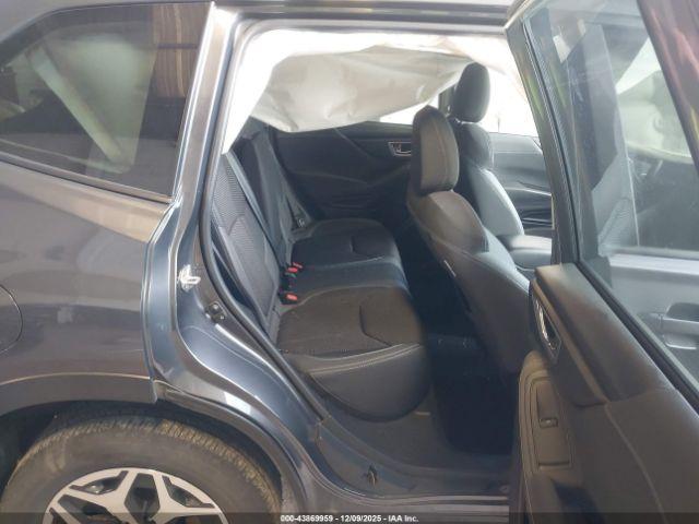 Subaru Forester Premium Image 17