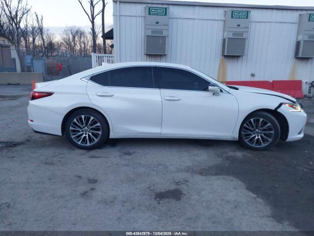 Lexus Es Luxury Image 9