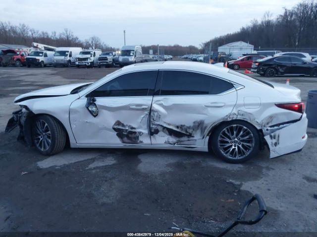 Lexus Es Luxury Image 16