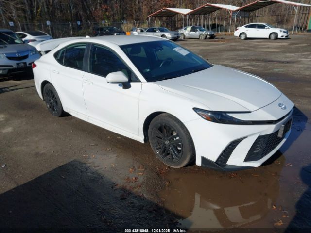 Toyota Camry Se Image 1