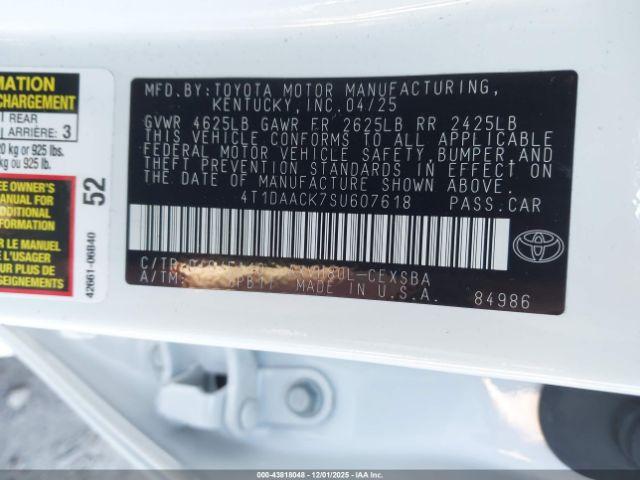 Toyota Camry Se Image 9