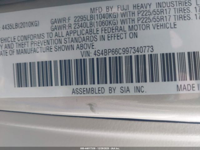 Subaru Outback 2.5i Limited Image 3