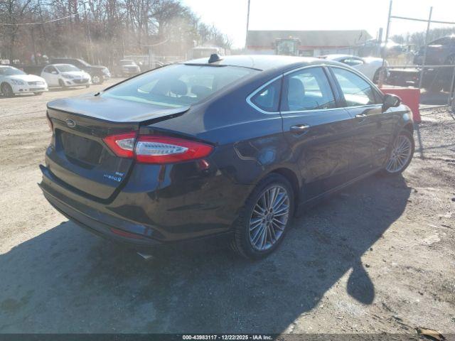 Ford Fusion Se Image 4