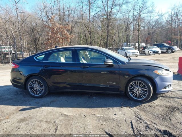 Ford Fusion Se Image 15