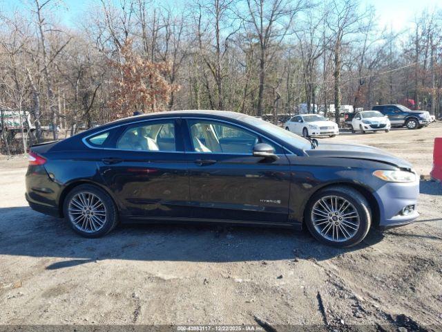 Ford Fusion Se Image 15