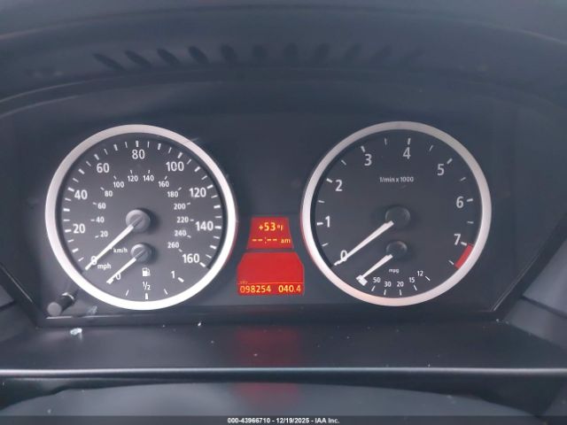 BMW 5 Series Image 9