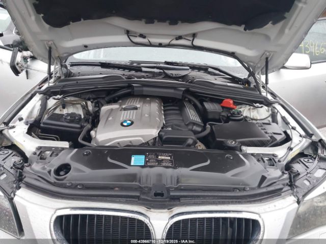 BMW 5 Series Image 12