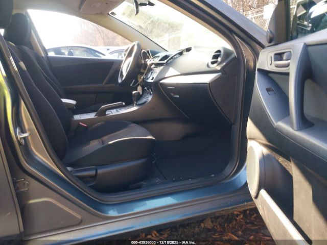 Mazda Mazda3 I Touring Image 3