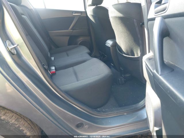 Mazda Mazda3 I Touring Image 11