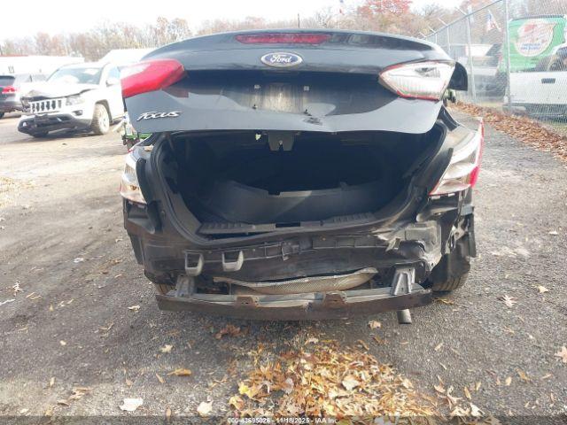 Ford Focus S Image 2