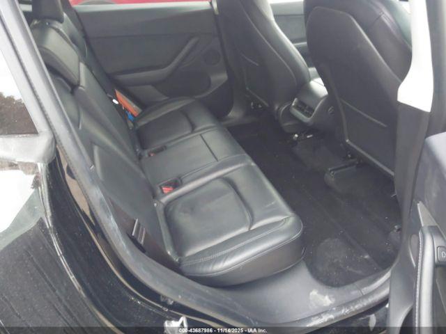 Tesla Model Y Long Range Dual Motor All-wheel Drive Image 3