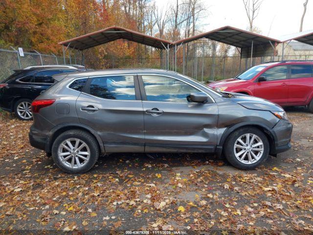 Nissan Rogue S Image 12