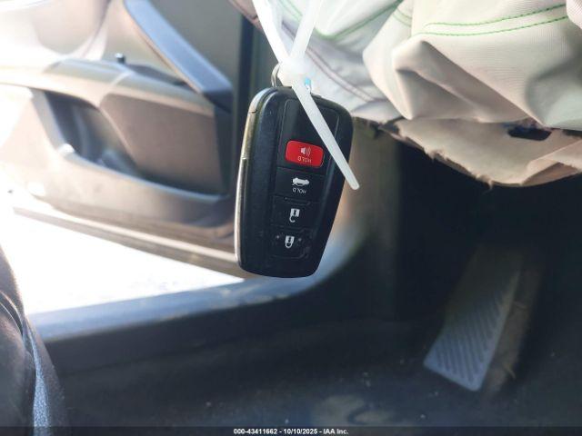 Toyota Camry Xse Image 16