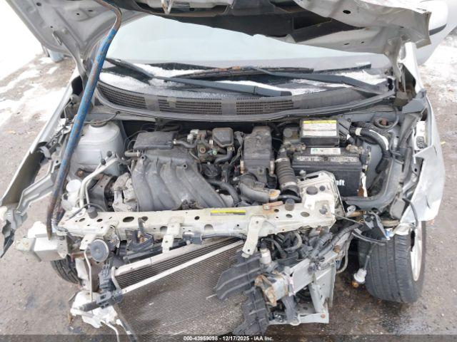 Nissan Versa 1.6 Sv Image 15