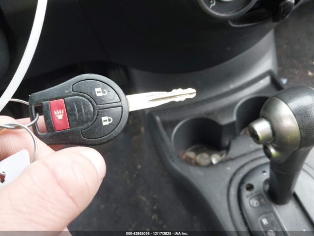 Nissan Versa 1.6 Sv Image 14