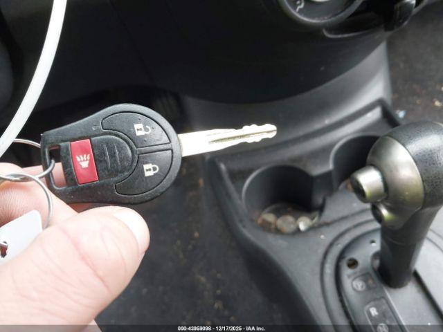 Nissan Versa 1.6 Sv Image 14