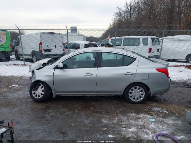 Nissan Versa 1.6 Sv Image 11