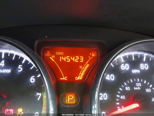 Nissan Versa 1.6 Sv Image 17