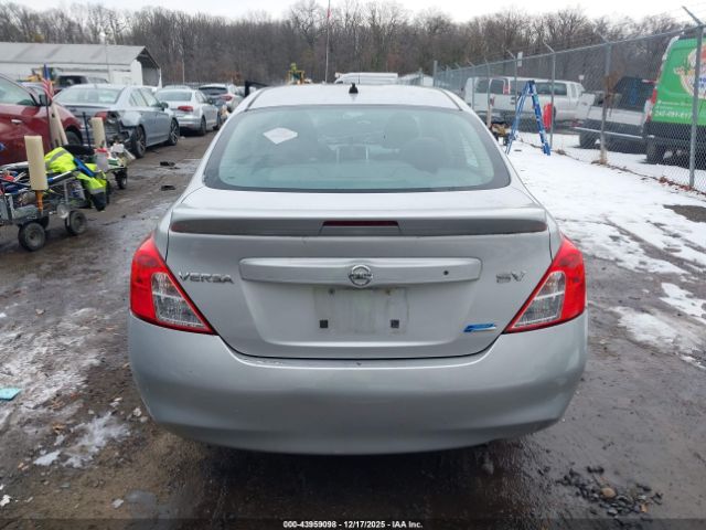 Nissan Versa 1.6 Sv Image 16