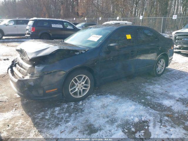 Ford Fusion S Image 5